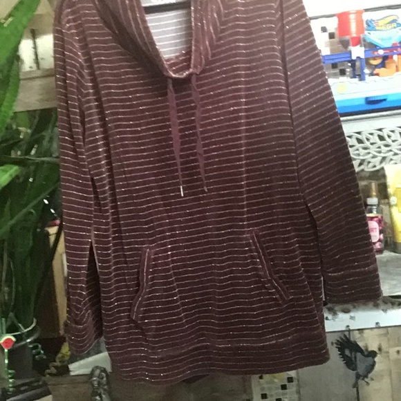 Made for life size xl crew neck - Picture 2 of 4